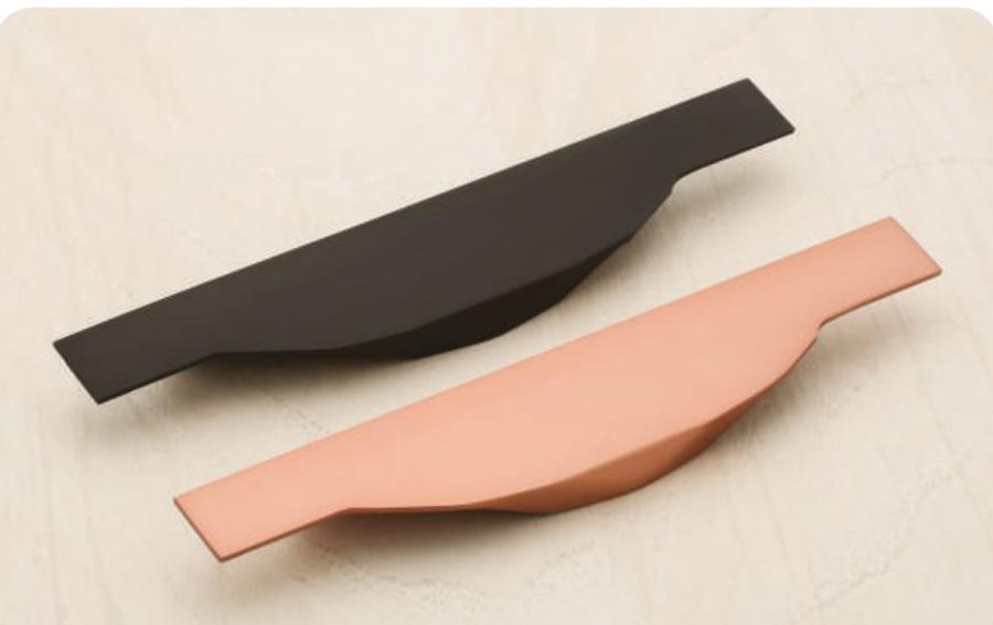 GCF-5148 Profile Handle in Black, RG